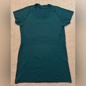 Lululemon swiftly tech short sleeve size 10